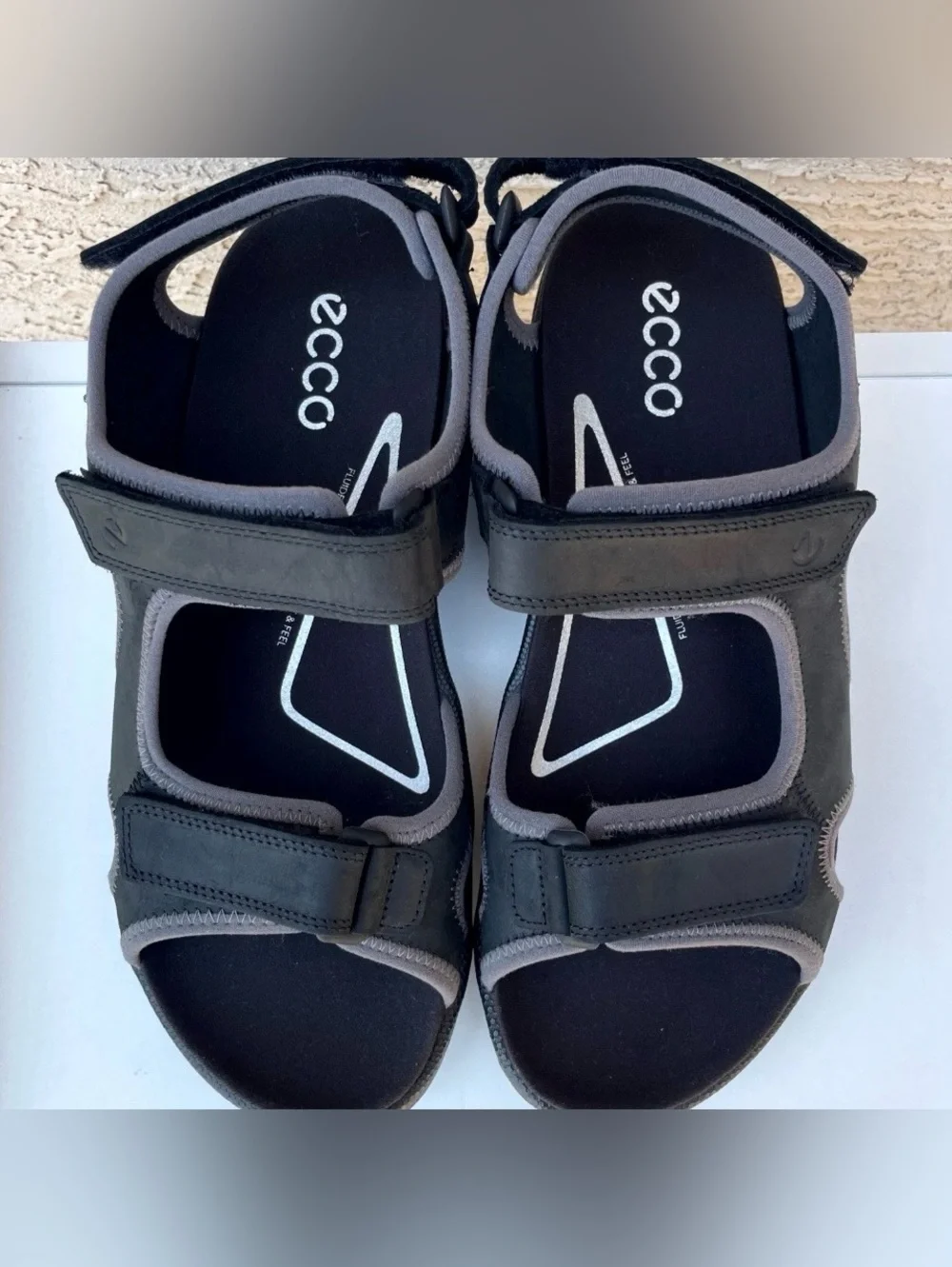 ECCO Onroads 3 Straps Mens Sz US 9-9.5 EU 43 Black Hiking Walking Water Sandals